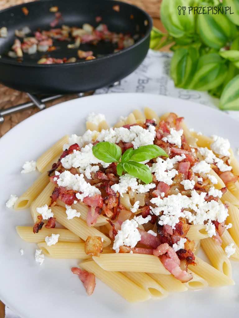Makaron z serem i boczkiem