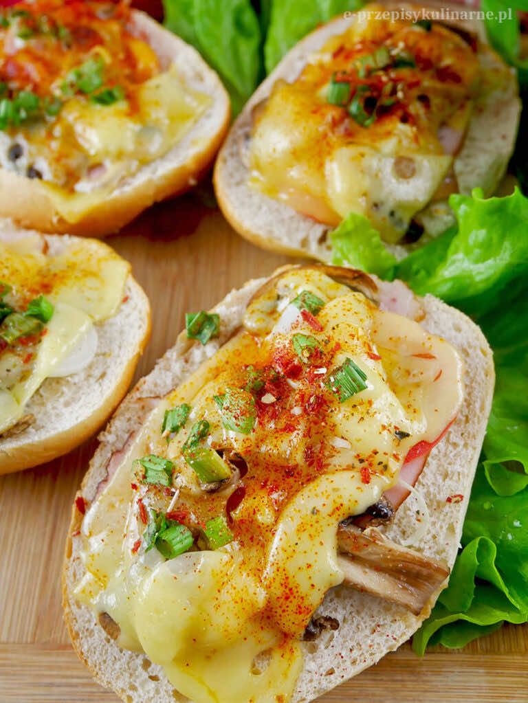 Bułki zapiekane w piekarniku – przepyszny i tani przepis