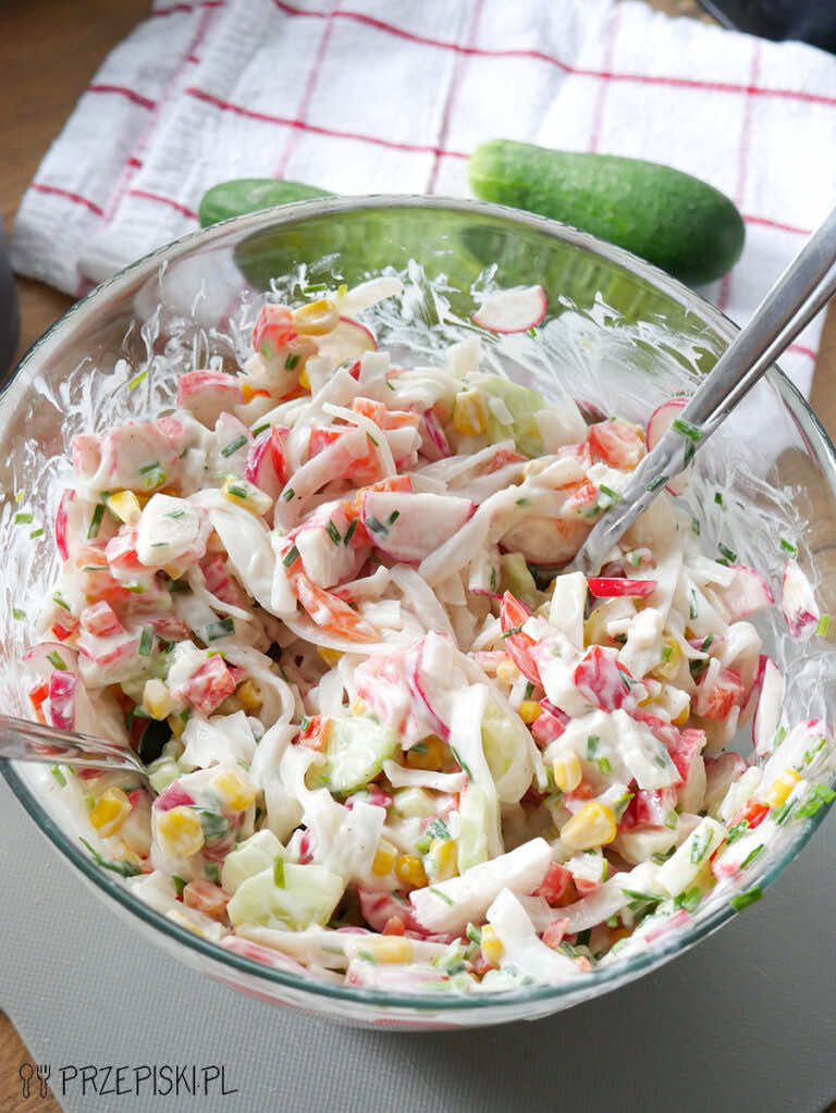 Sałatka z makaronem ryżowym