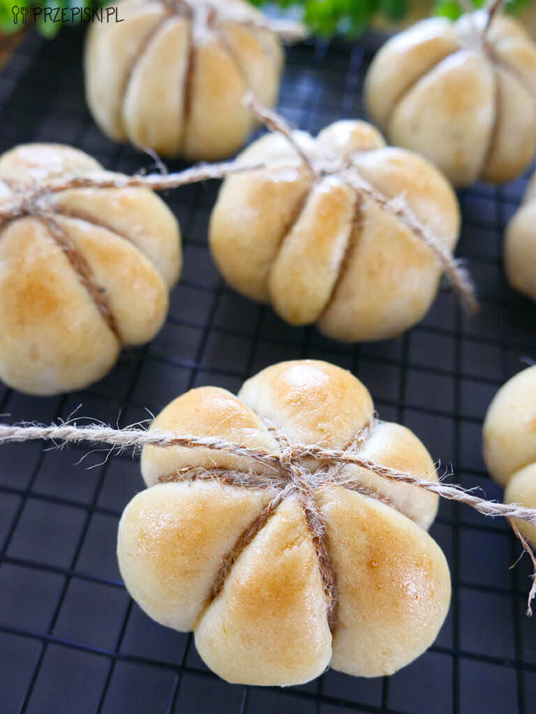 Bułeczki dyniowe z nadzieniem