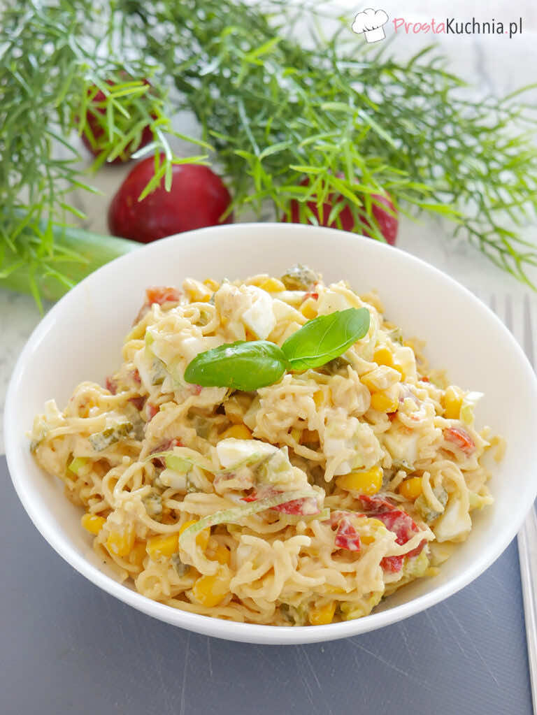 Sałatka z zupek chińskich