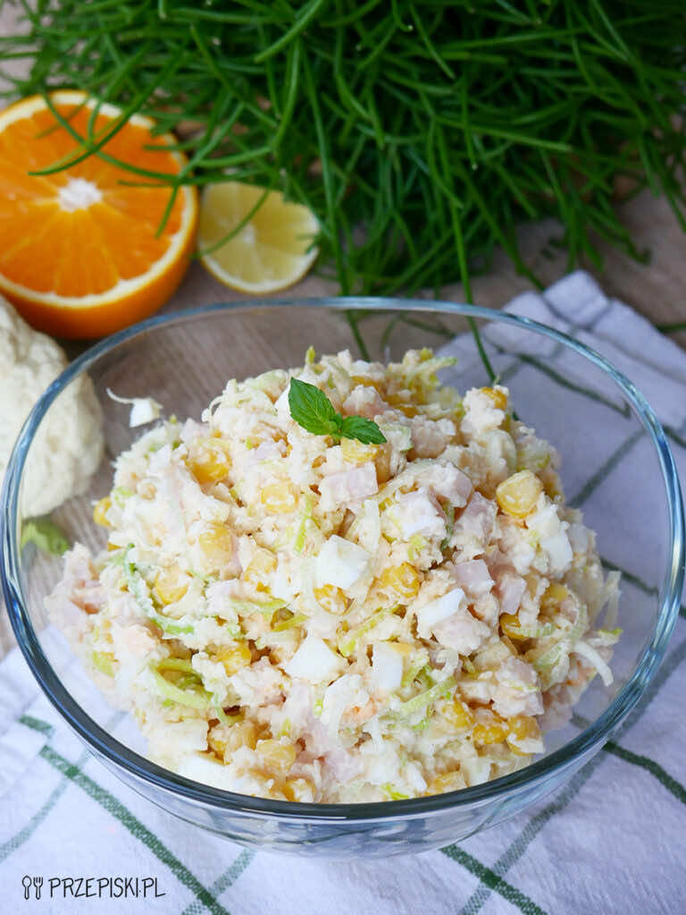 Sałatka z surowego kalafiora