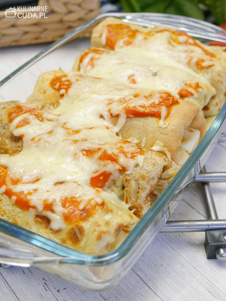 Zapiekanka naleśnikowa z mięsem mielonym