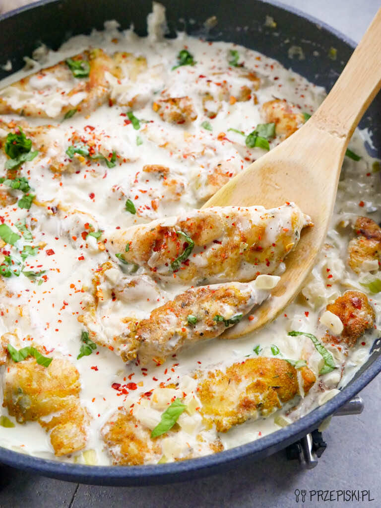 Kurczak w sosie czosnkowym