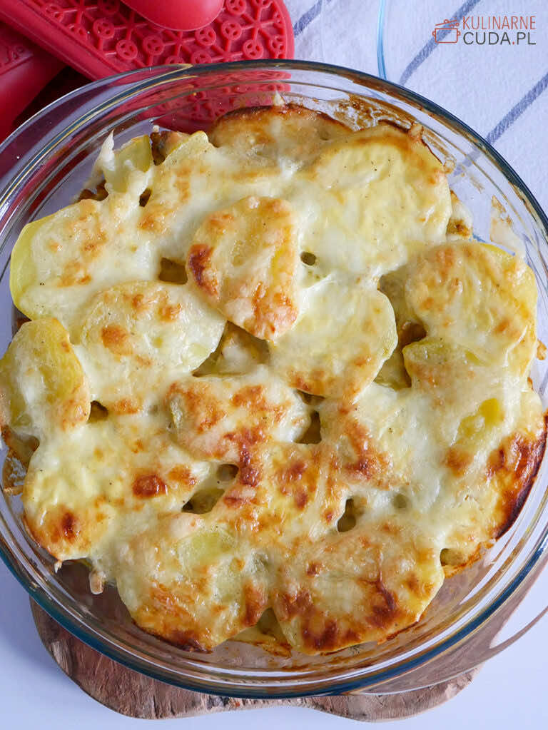 Zapiekanka z ziemniakami i szparagówką