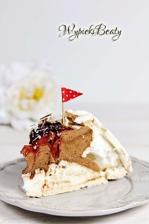 Beza z musem czekoladowym