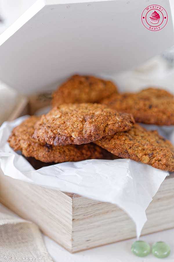 Owsiane ciasteczka bananowo-czekoladowe