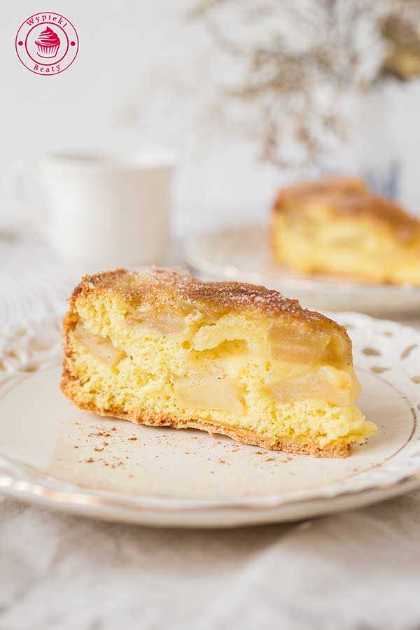 Rosyjska szarlotka biszkoptowa