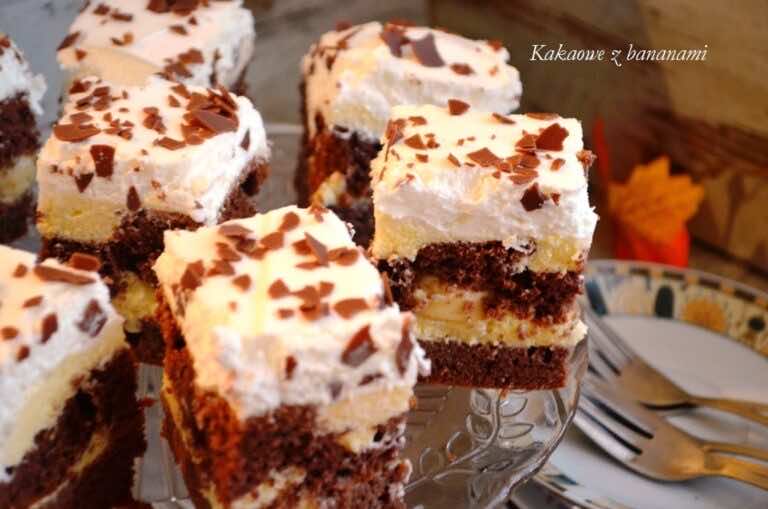 Ciasto kakaowe z bananami – kakaowy z dziurami i bananami