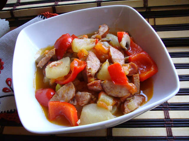 Leczo cukiniowo-paprykowe z dodatkami