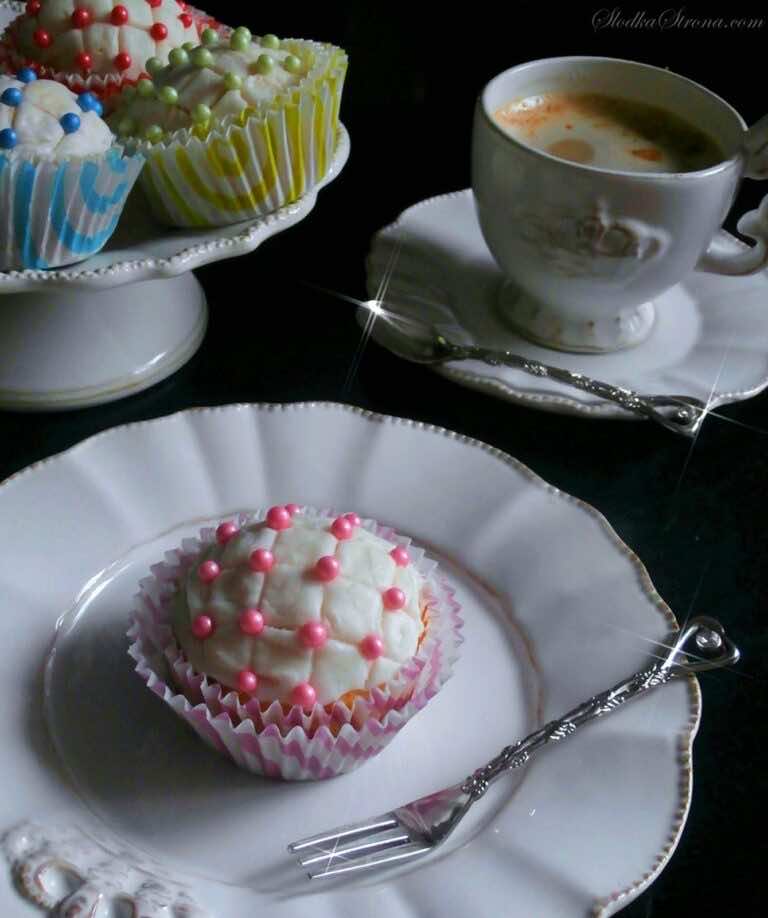 Słodkie Pikowane Babeczki