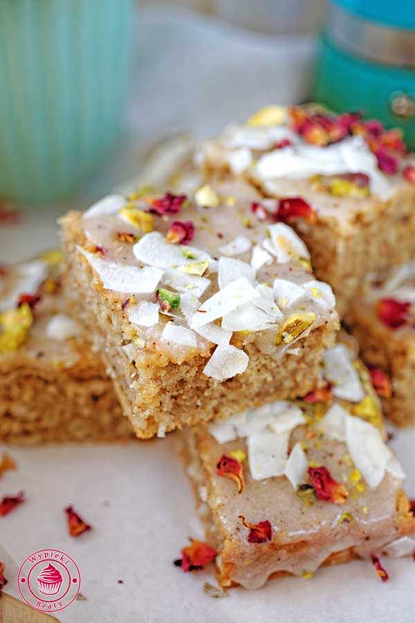 Korzenne ciasto kokosowe