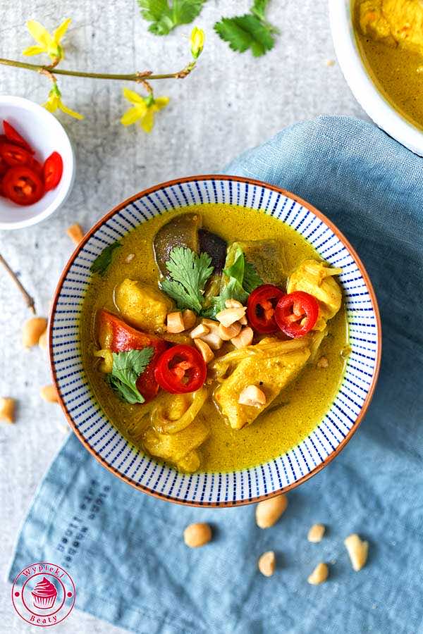Kurczak curry kokosowo-orzechowy