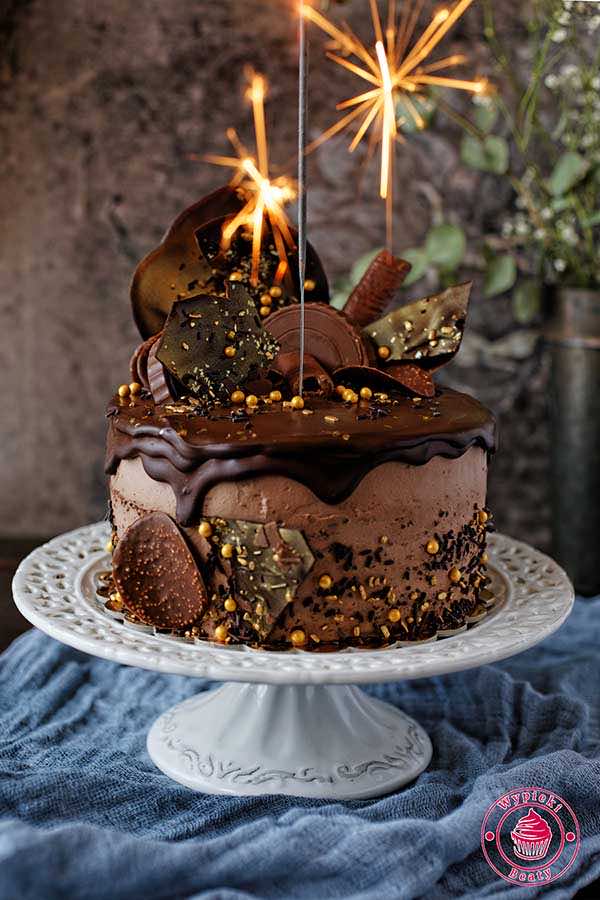 Torcik czekoladowo-orzechowy