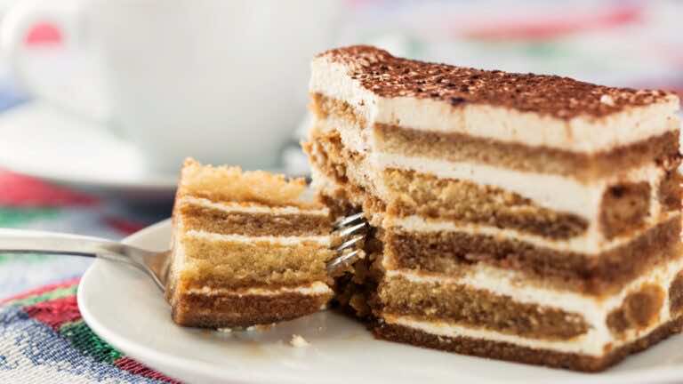 Tort tiramisu