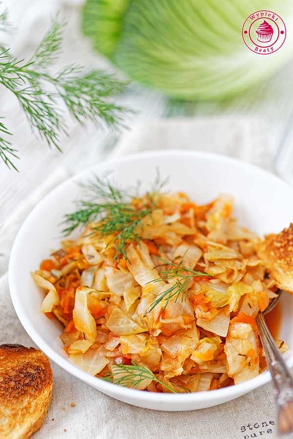 Kapusta z pomidorami