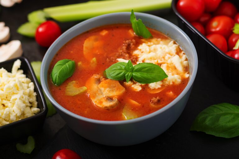 Co zrobić, gdy przesolimy zupę?